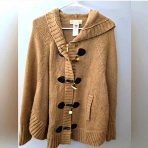 Michael Kors Poncho Sweater – Size M – Tan Knit Toggle Closure Cozy Layer